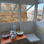 First Floor With Own Front Door - La Valeta