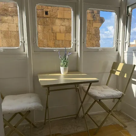 First Floor With Own Front Door - Apartamento La Valeta