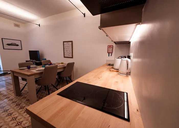 First Floor With Own Front Door - *