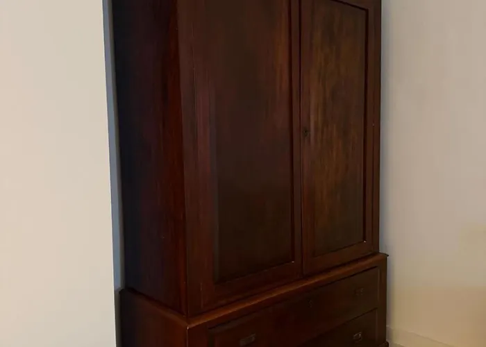 First Floor With Own Front Door - * 발레타