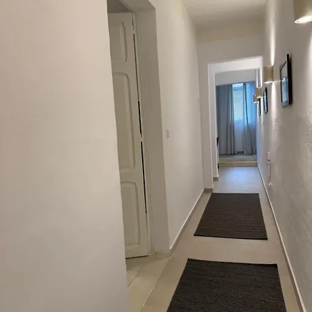 First Floor With Own Front Door - Valletta